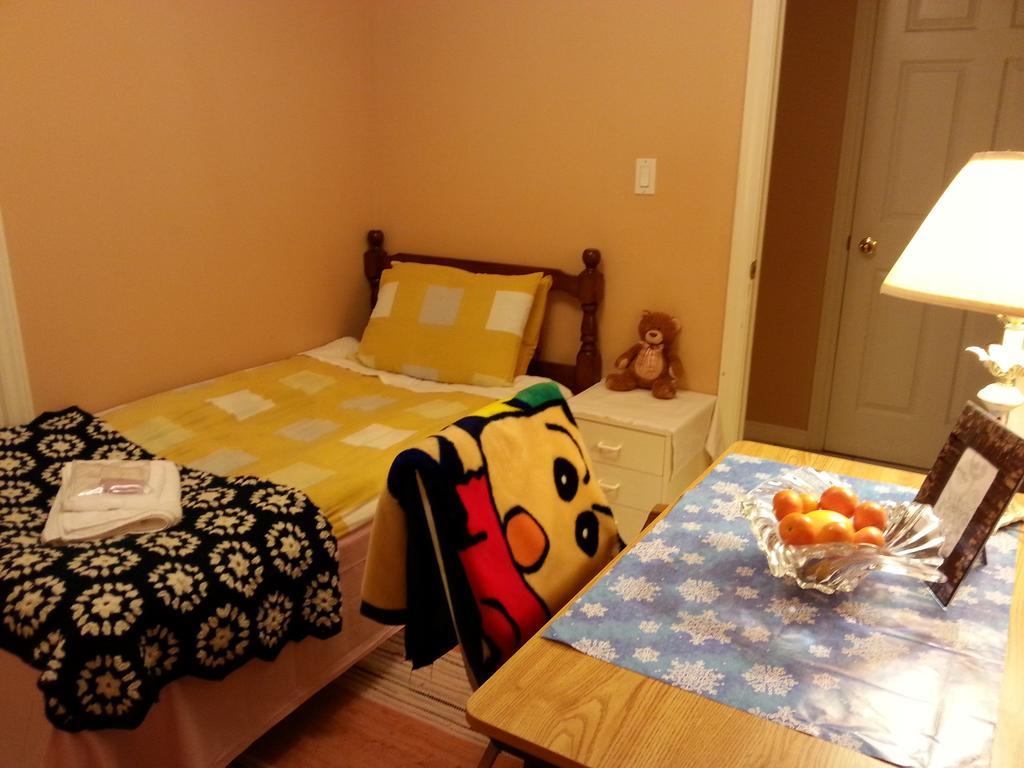 Maria'S Homestay Thornhill Chambre photo