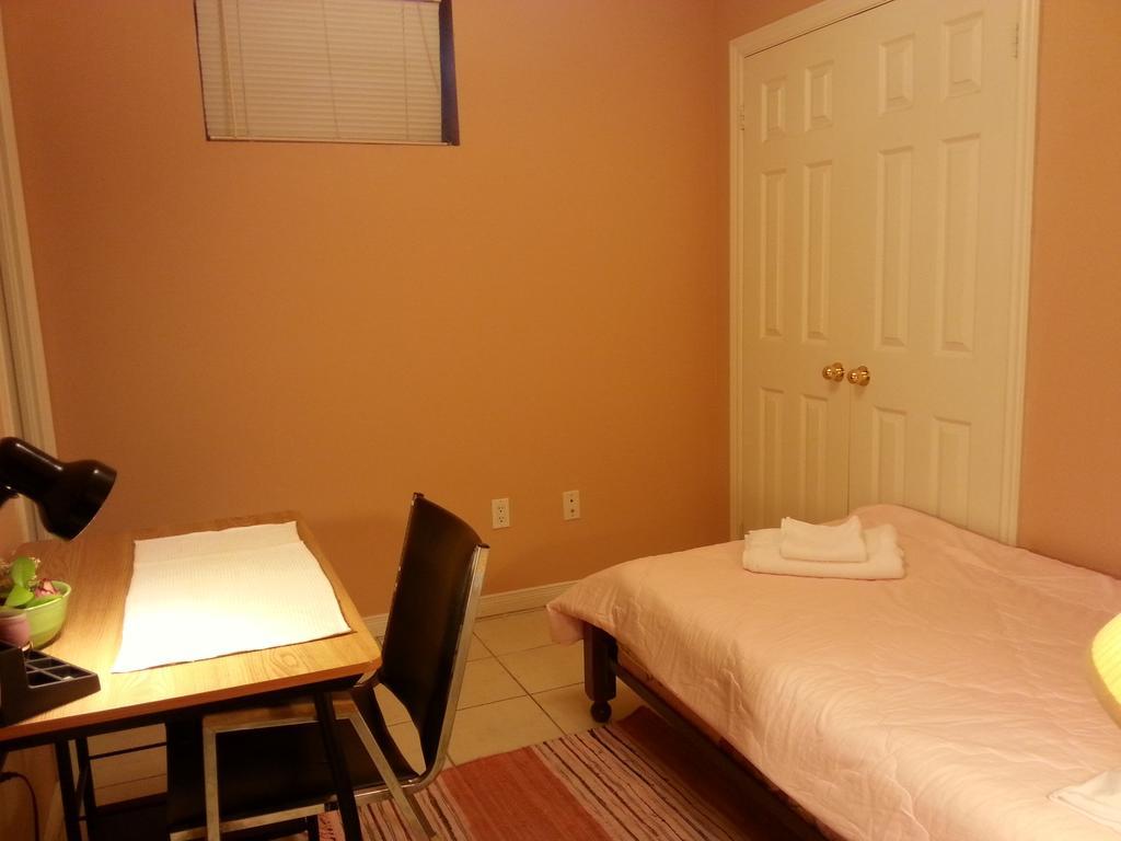 Maria'S Homestay Thornhill Chambre photo