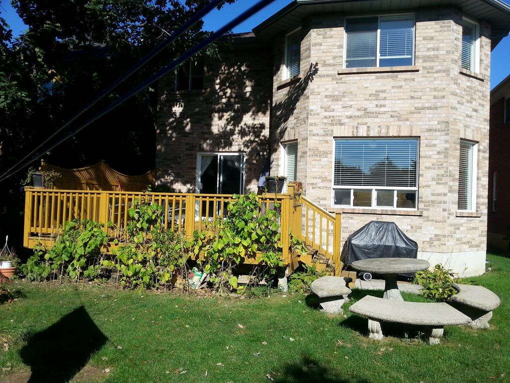 Maria'S Homestay Thornhill Extérieur photo